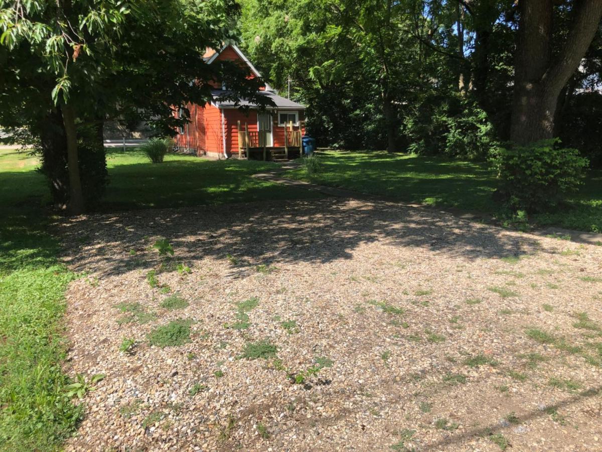Downtown 2 Bedroom Cottage, Sleeps 6, Walking Distance To Honeywell, Downtown Restaurants, Shopping Wabash Luaran gambar