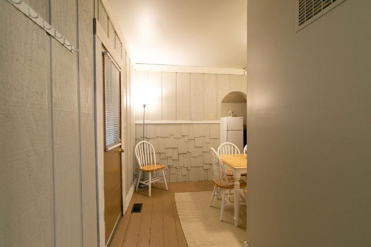 Downtown 2 Bedroom Cottage, Sleeps 6, Walking Distance To Honeywell, Downtown Restaurants, Shopping Wabash Luaran gambar